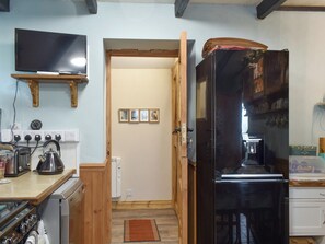 Kitchen | Cobblers Cottage, St Austell
