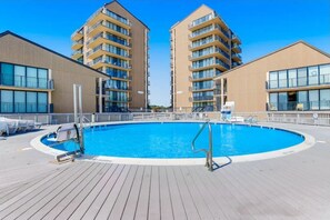 View of Annapolis House from pool