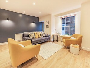Living area | Ocean Waves, Tenby