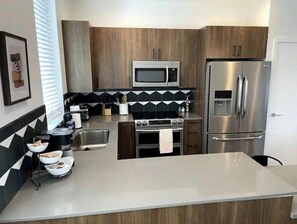 Full size new appliances.