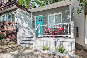 Welcome to your vacation home. We look forward to hosting you!