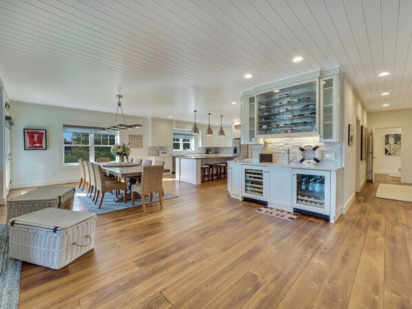 Elegant entertaining area on upper floor