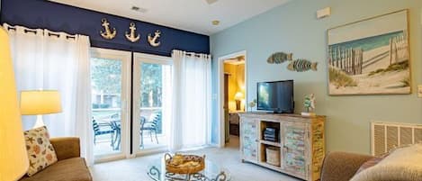 Airy and bright Condo at Ocean Keyes North Myrtle Beach, SC