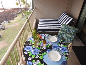 Top floor location in Kona Reef provides the most private lanai available.