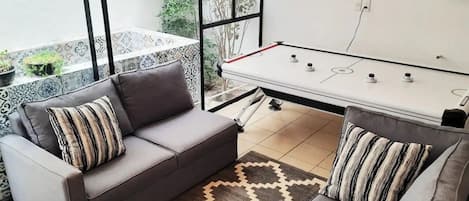 Spielezimmer