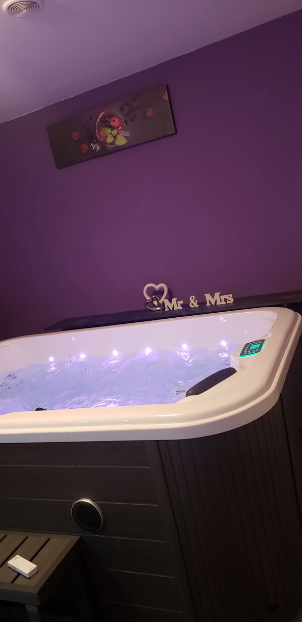 Bain à remous intérieur