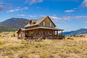Moonshine Cabin