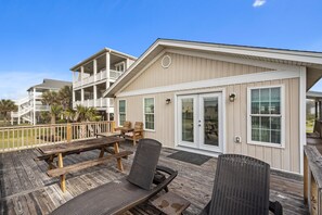 Front Deck 