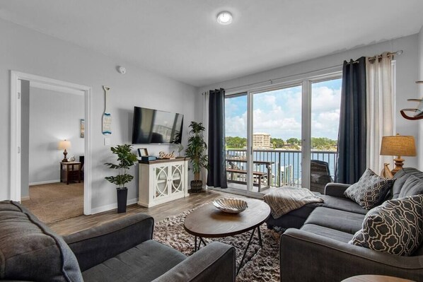 Living Room with a view! (1)