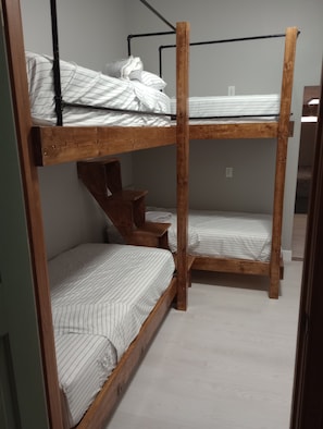 Four bed bunk room