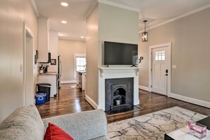 Living Room | Fireplace (Decorative Only)