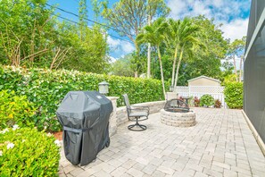 Fire pit and grill