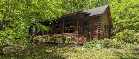 Rosman Vacation Rental | 3BR | 2BA | 1,150 Sq Ft | Steps Required