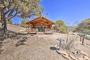 Cabin Exterior | Striking Mountain Views