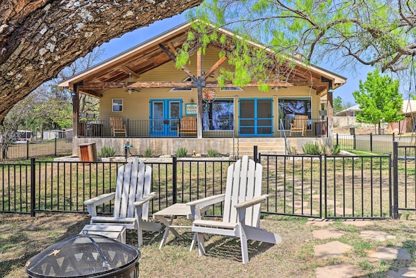 Burnet Vacation Rental | 3BR | 2BA | 1,600 Sq Ft | 6 Steps Required to Access