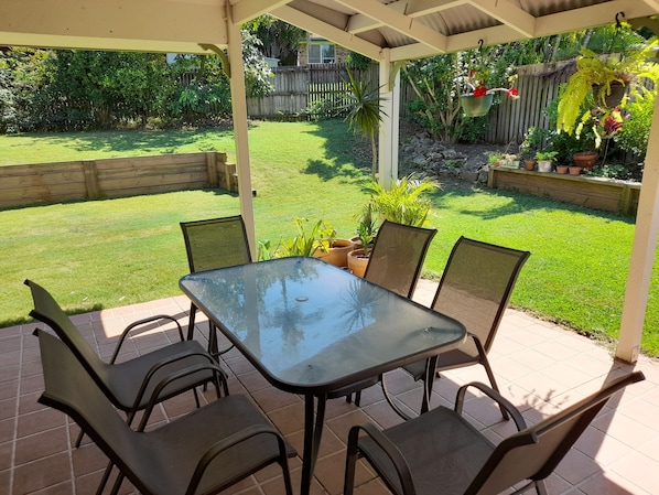 Outdoor dining