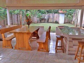 Outdoor dining