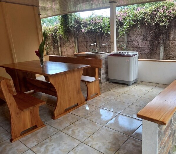 Outdoor dining