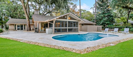 48 Willow Oak Rd W - Private Pool Deck