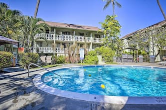 OUTSTANDING OCEANFRONT STUDIO - KONA ISLANDER INN CONDOS by RedAwning