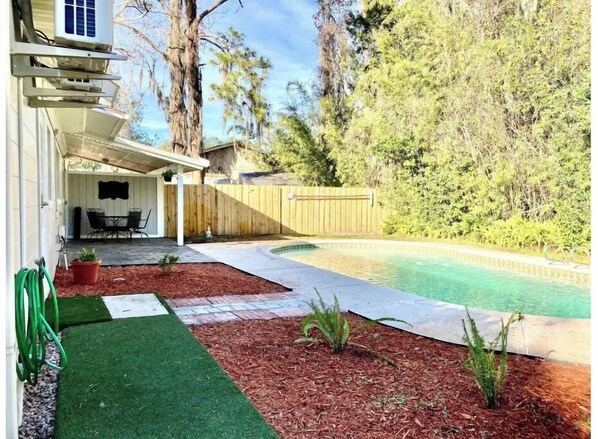 Pool