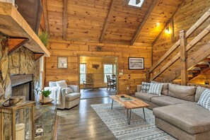Living Room | Main Level | Free WiFi