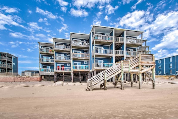 North Topsail Beach Vacation Rental | 1BR | 1BA | Stairs Required | 532 Sq Ft