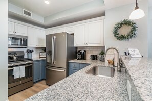 Fully stocked kitchen ready to whip up your favorite meal.