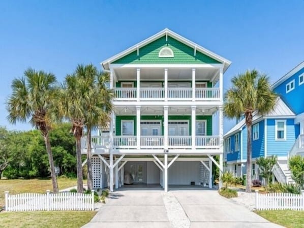 Building, House, Mansion, Outdoors, Yard