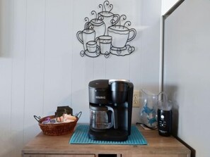 Pot, Furniture, Table, Tabletop