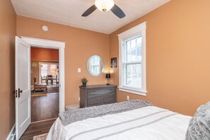 Queen Bedroom w/ Desk