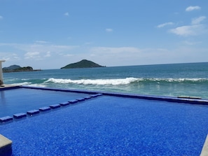 Infinity Pool overlooking Pacific Ocean