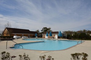 Welcome to Beach Club in Ocean View!