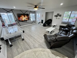 Spielezimmer