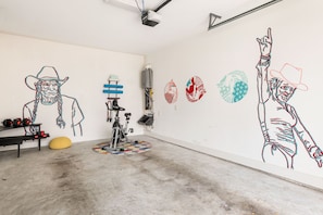 In home garage gym with Willie and Leslie!