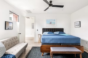 Primary EnSuite with King bed