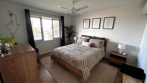 Our queen sage bedroom. Aircon, electric blanket, super comfy mattresses.