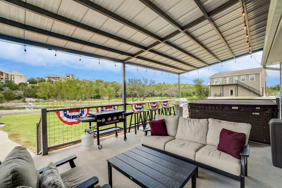 Newly Renovated | Blue Moon PK 4/3 home in Hells Gate, Water Access