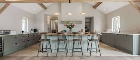 The Oat Barn Kitchen - StayCotswold