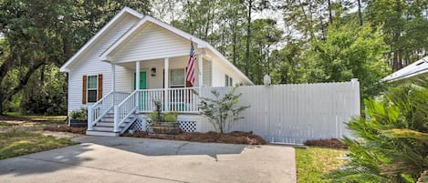 Bluffton Vacation Rental | 3BR | 2BA | Stairs Required | 1,490 Sq Ft