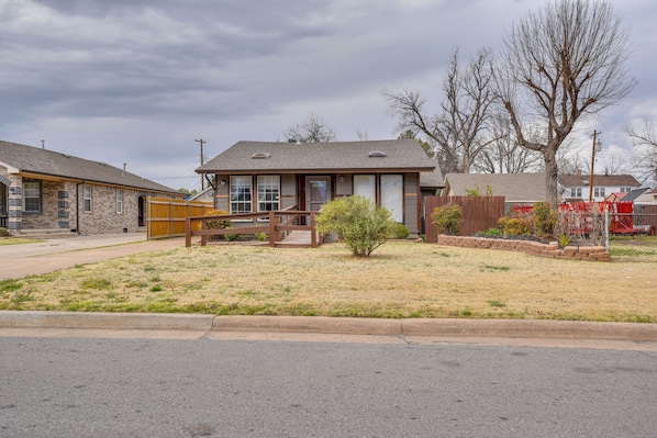 Oklahoma City Vacation Rental | 3BR | 2BA | Step-Free Access | 1,250 Sq Ft