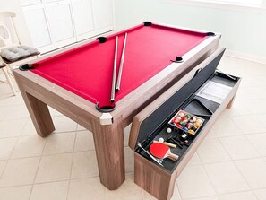 Spielezimmer