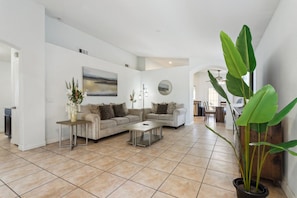 Bright and lively living space for your relaxation and entertainment!
