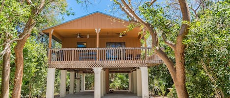 Driveway spans 54 feet, plenty of parking space up to 4 cars and a boat