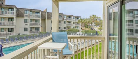 Myrtle Beach Vacation Rental | 2BR | 2BA | Stairs Required | 800 Sq Ft