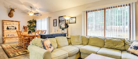 Bartlett Vacation Rental | 2BR | 2BA | Stairs Required | 1,200 Sq Ft
