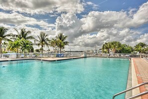 Community Outdoor Pools