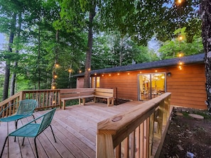 COTTAGE: This listing provides access to 2 homes, 2 kitchens, 2 firepits, 2 docks, and more!