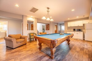 Spielezimmer