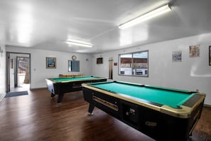 Spielezimmer